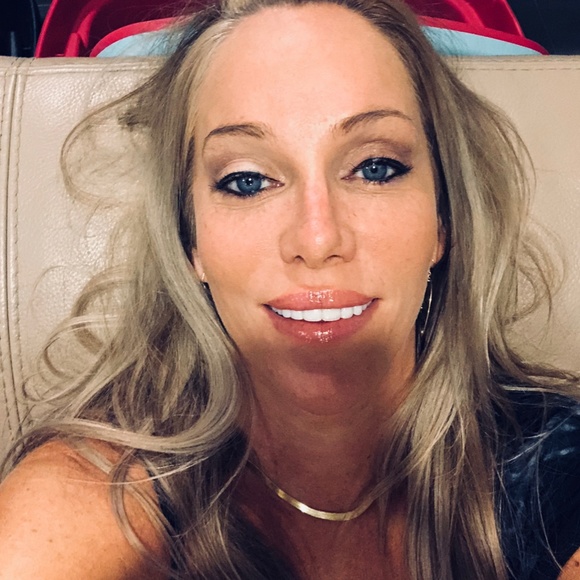 Meet your Posher, Trish - Picture 5 of 5